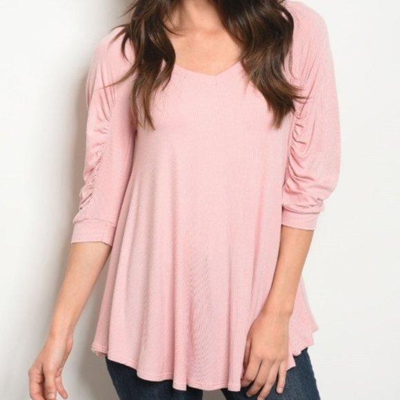 Tops - NWT Baby Pink Ruffle Sleeve Tunic Top with flouncy